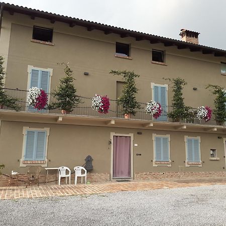 La Casa Di Roby-1 Appartamento La Morra Con Piscina Bagian luar foto