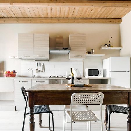 La Casa Di Roby-1 Appartamento La Morra Con Piscina Bagian luar foto
