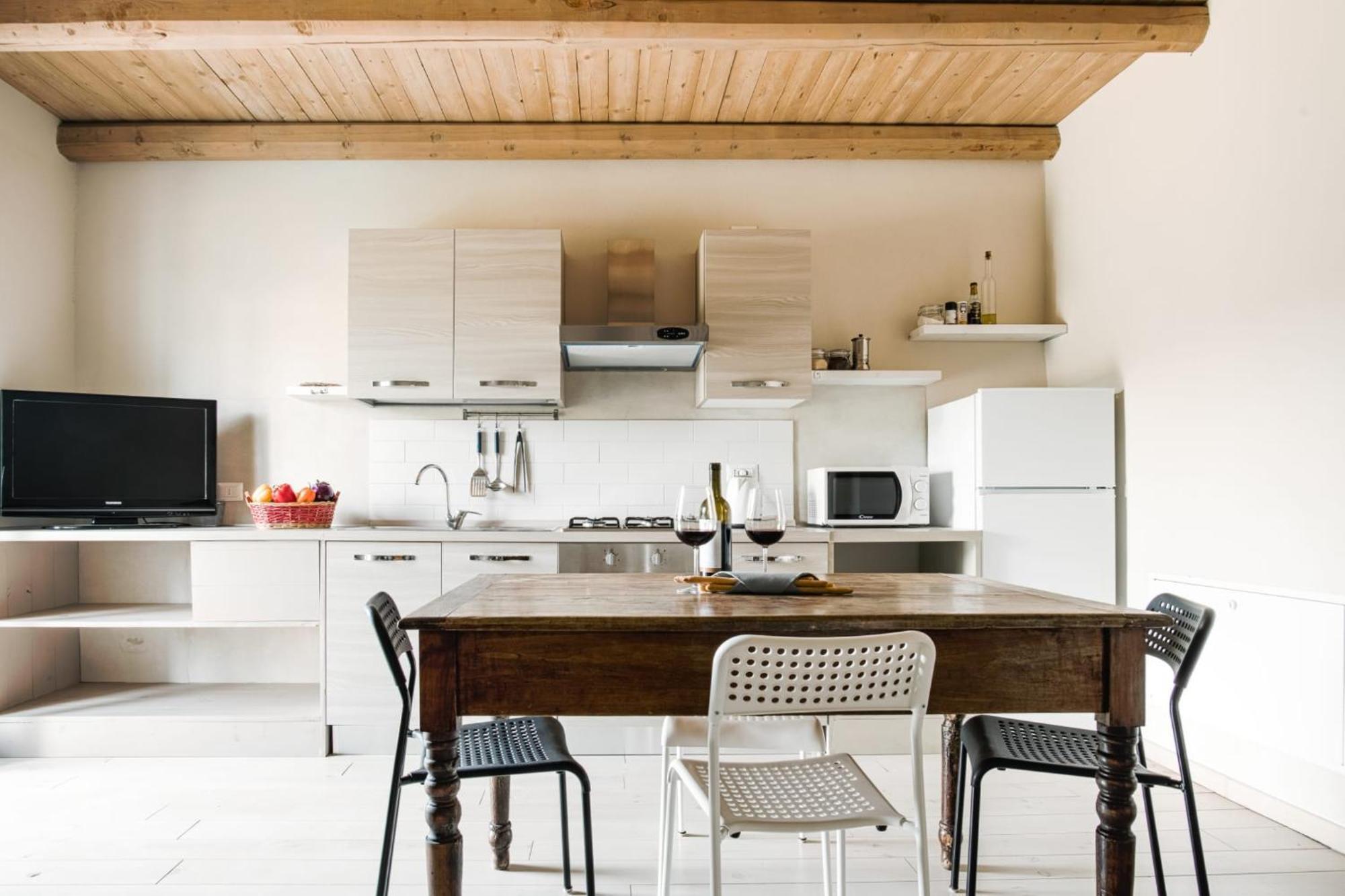 La Casa Di Roby-1 Appartamento La Morra Con Piscina Bagian luar foto