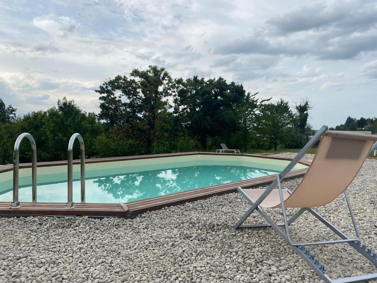 La Casa Di Roby-1 Appartamento La Morra Con Piscina Bagian luar foto