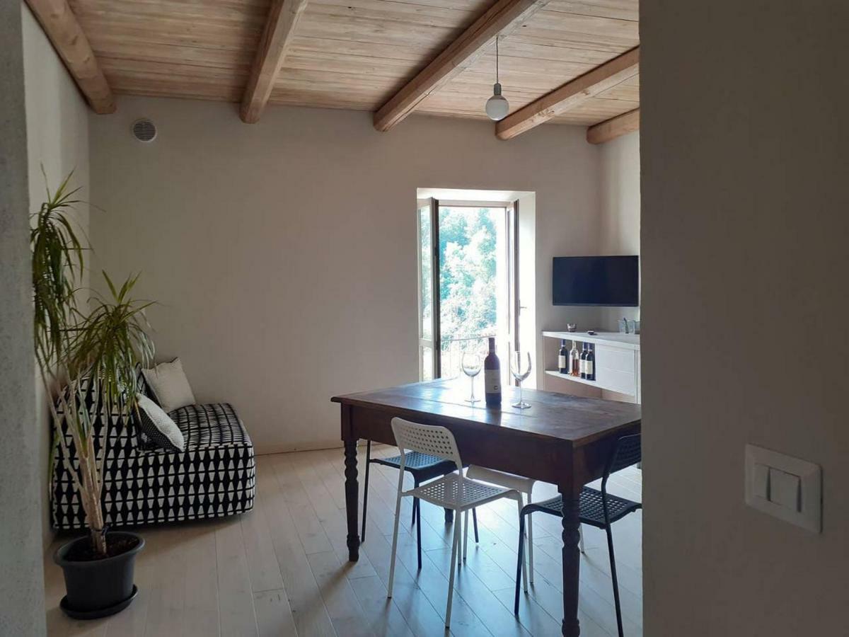 La Casa Di Roby-1 Appartamento La Morra Con Piscina Bagian luar foto