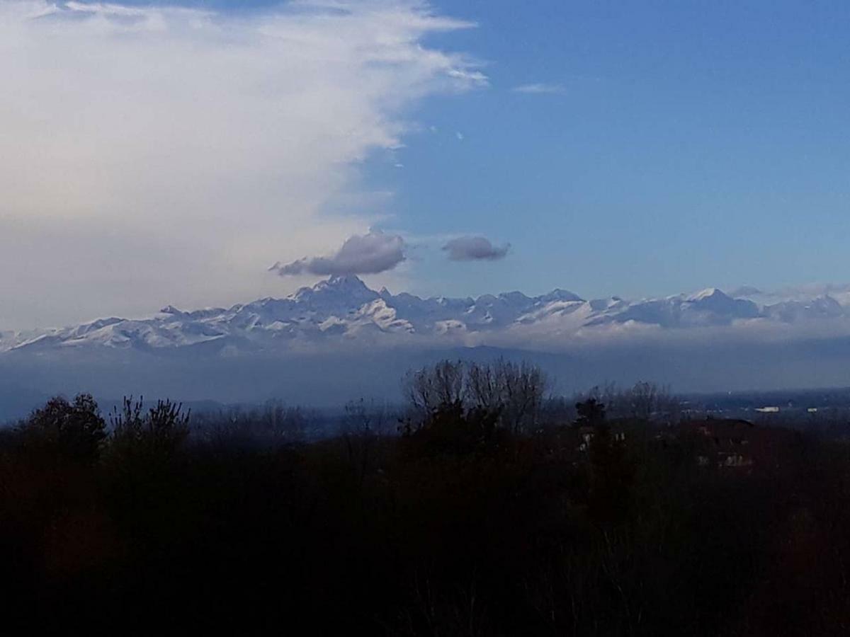 La Casa Di Roby-1 Appartamento La Morra Con Piscina Bagian luar foto