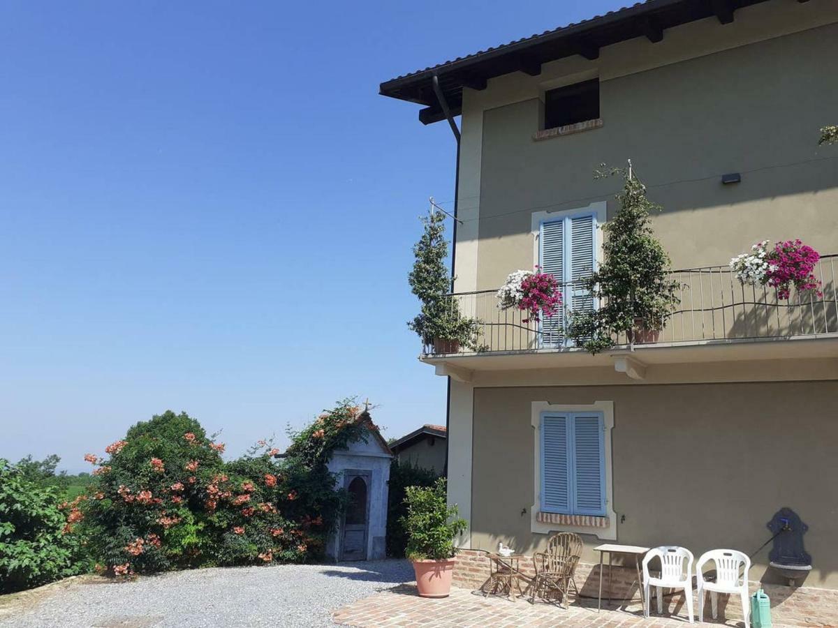 La Casa Di Roby-1 Appartamento La Morra Con Piscina Bagian luar foto